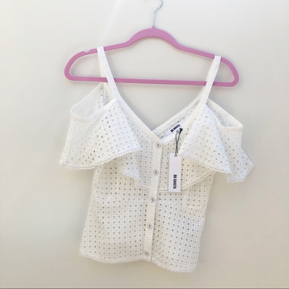 BB Dakota Tops - NEW BB Dakota | White Arletta Eyelet Ruffle Top XS